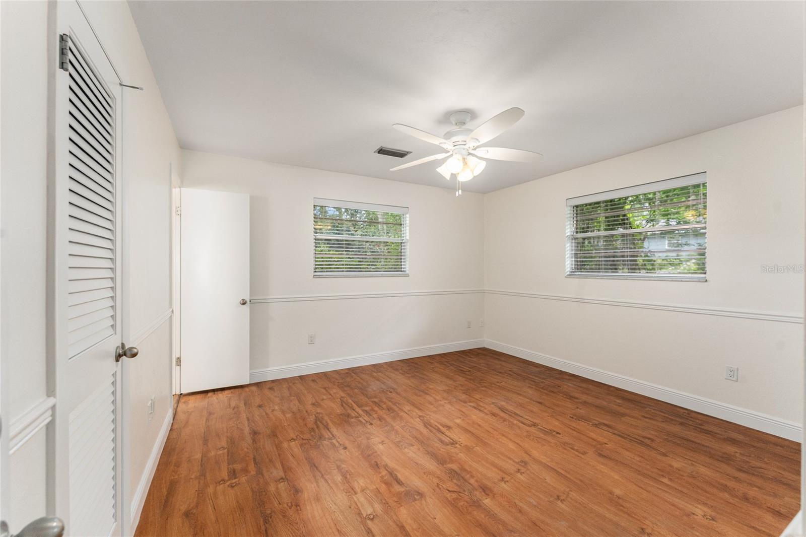 SIMMONS CRESTVIEW - Residential