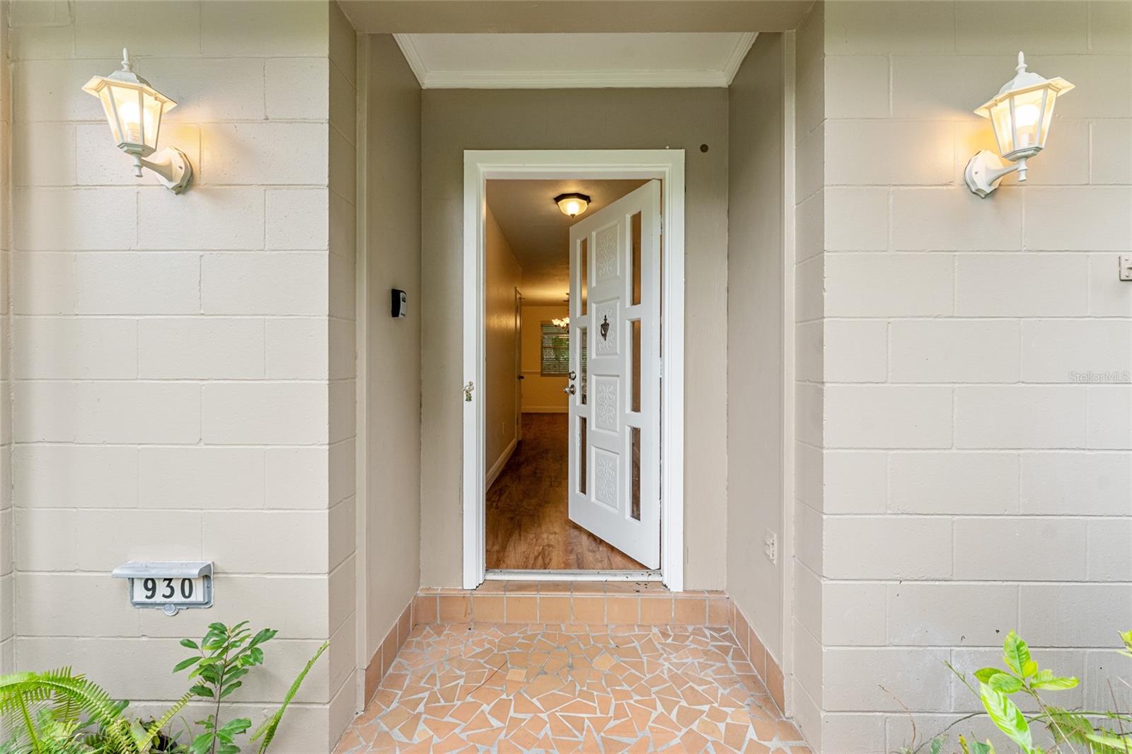 SIMMONS CRESTVIEW - Residential