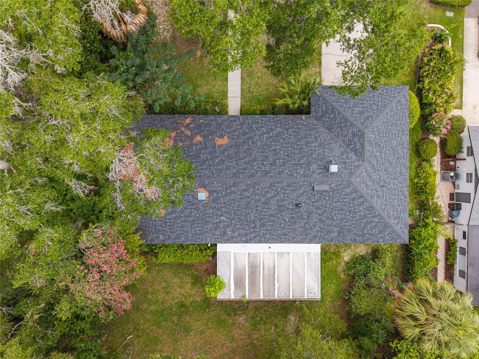 SIMMONS CRESTVIEW - Residential