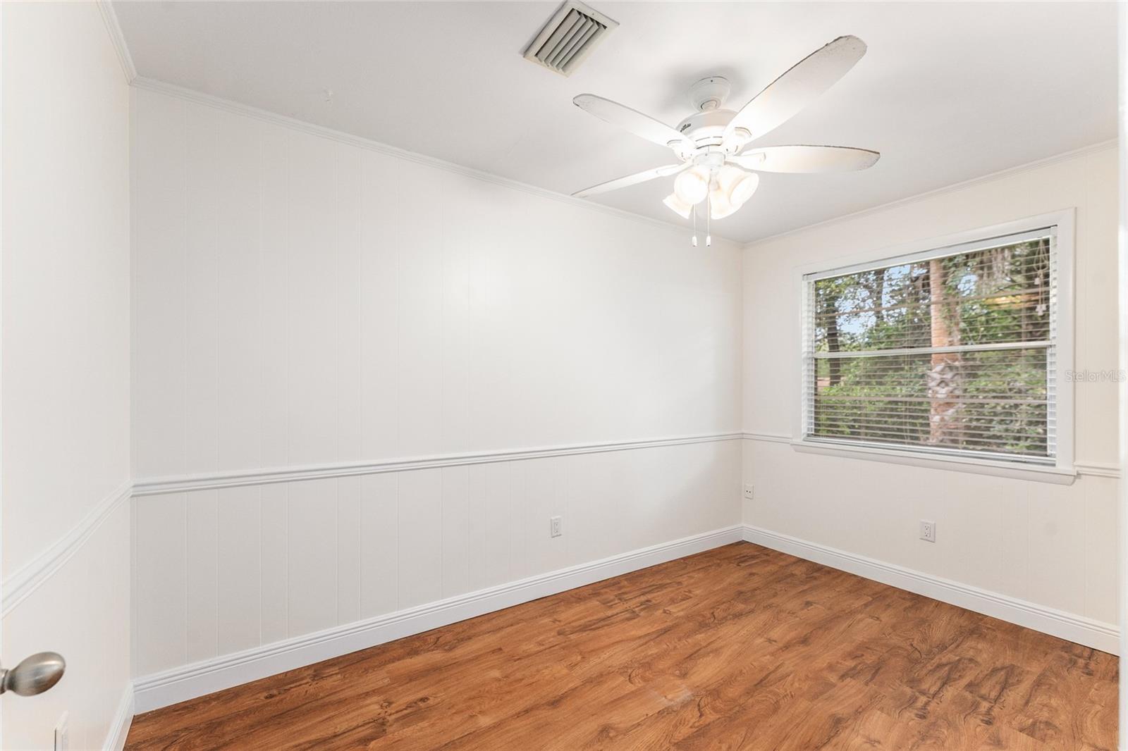 SIMMONS CRESTVIEW - Residential