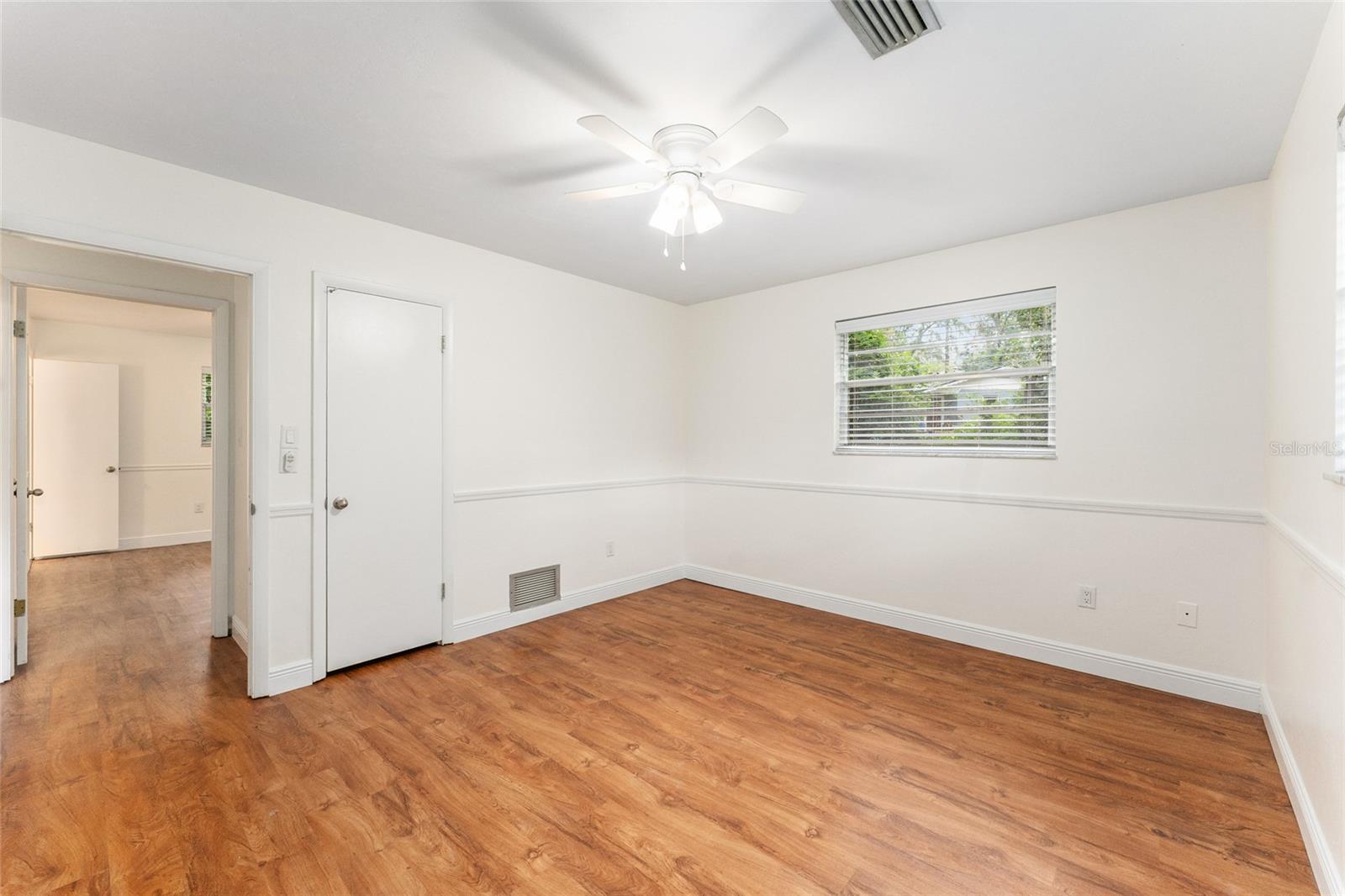 SIMMONS CRESTVIEW - Residential