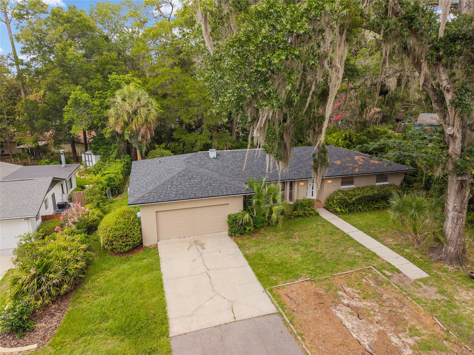 SIMMONS CRESTVIEW - Residential