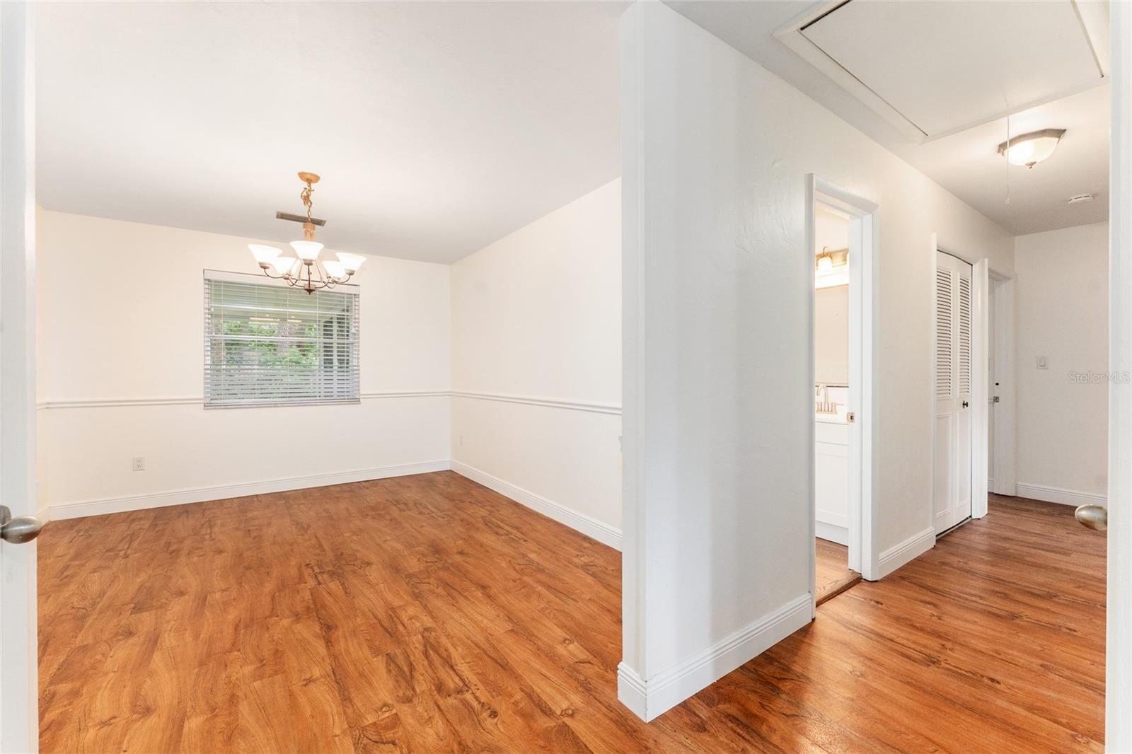 SIMMONS CRESTVIEW - Residential