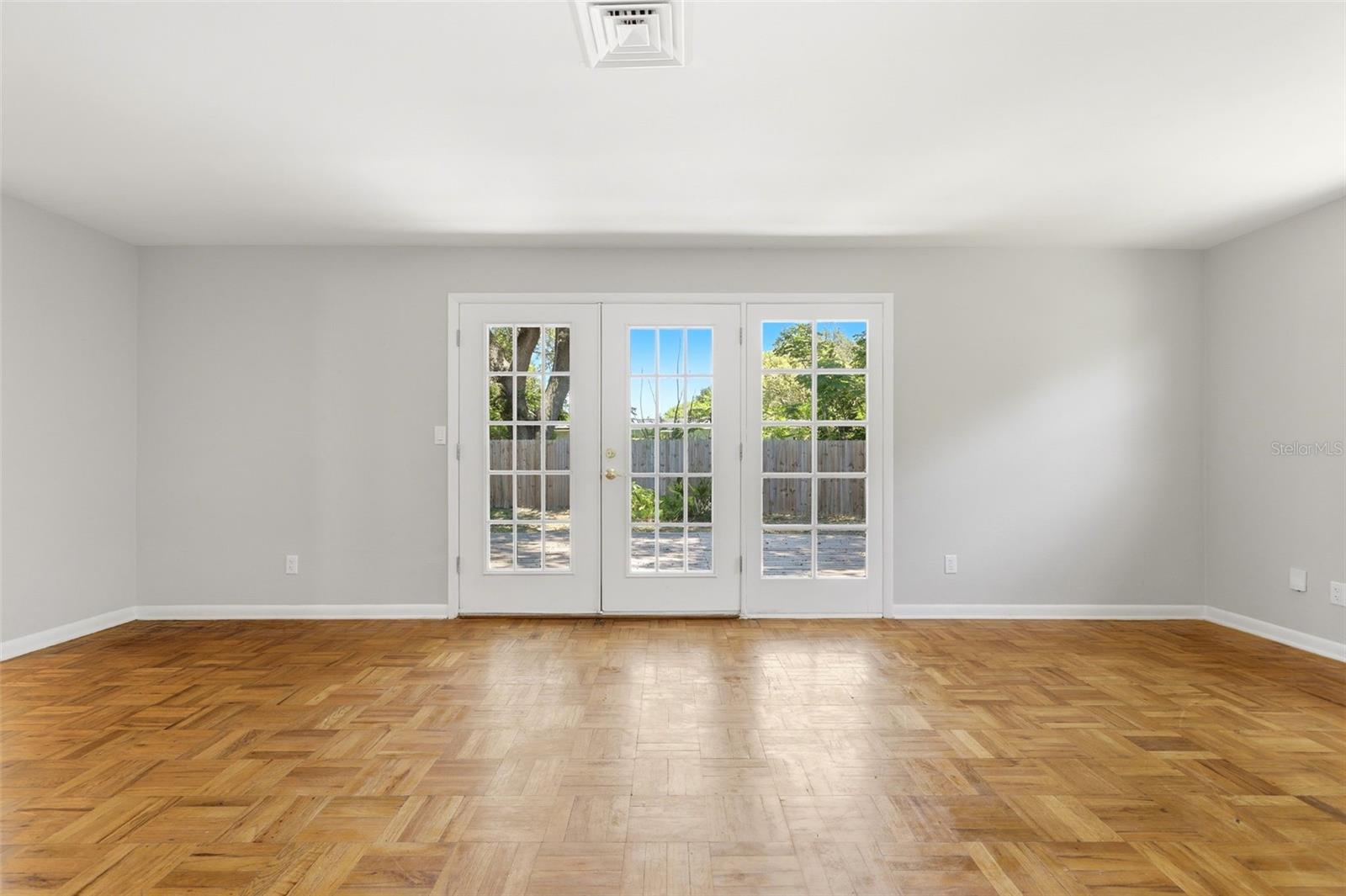 CRYSTAL LAKE TERRACE - Residential