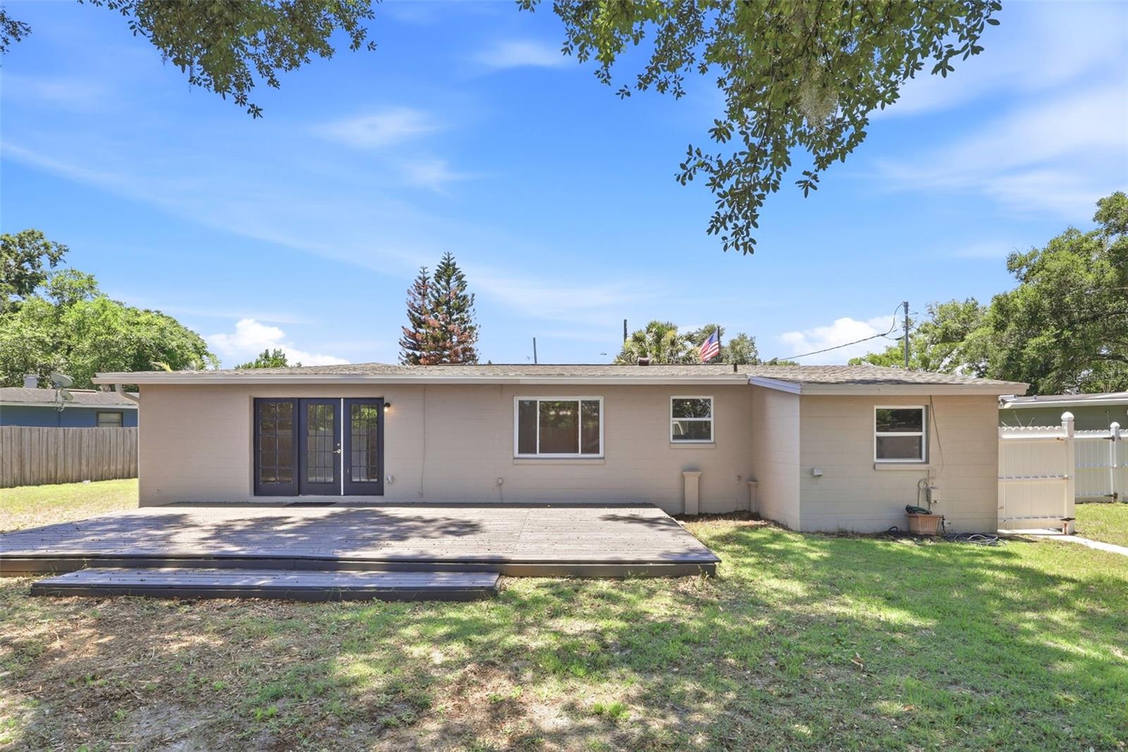 CRYSTAL LAKE TERRACE - Residential