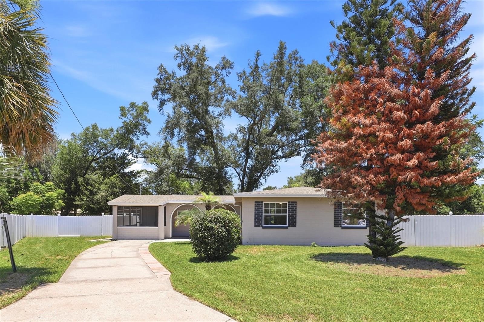 CRYSTAL LAKE TERRACE - Residential