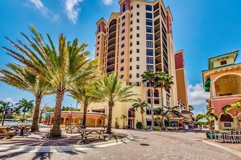 CAPE CORAL - Land