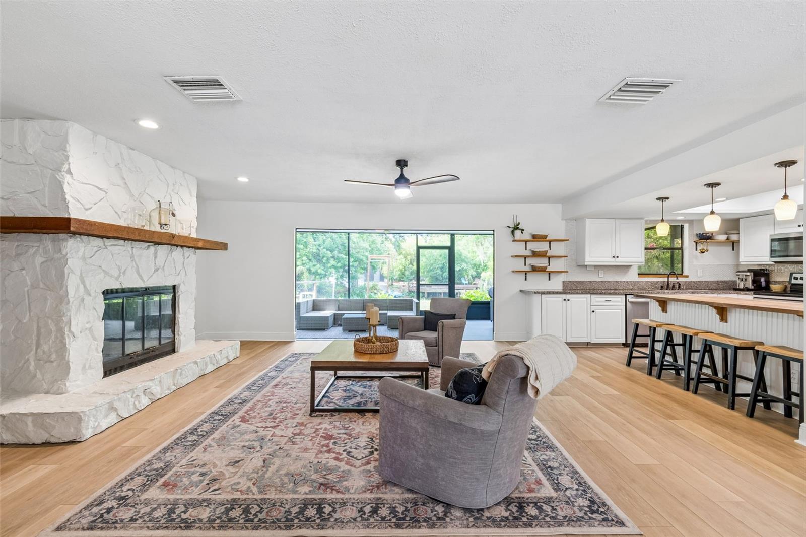 LAKE PADGETT/GROVE SHORE - Residential