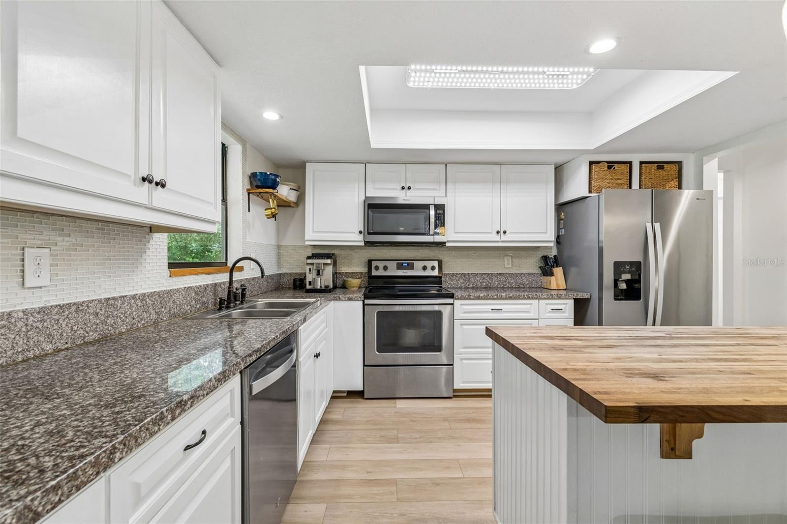 LAKE PADGETT/GROVE SHORE - Residential