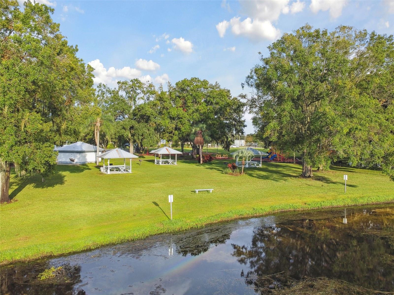 LAKE PADGETT/GROVE SHORE - Residential
