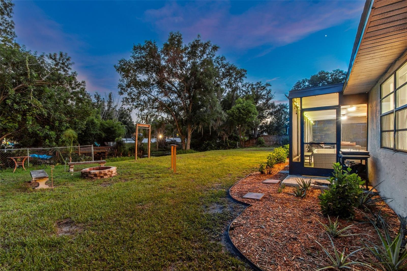 LAKE PADGETT/GROVE SHORE - Residential