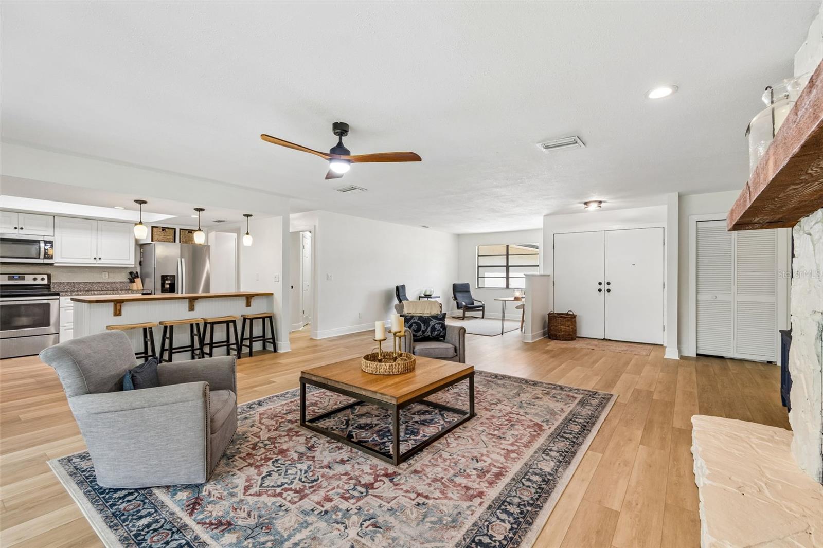 LAKE PADGETT/GROVE SHORE - Residential