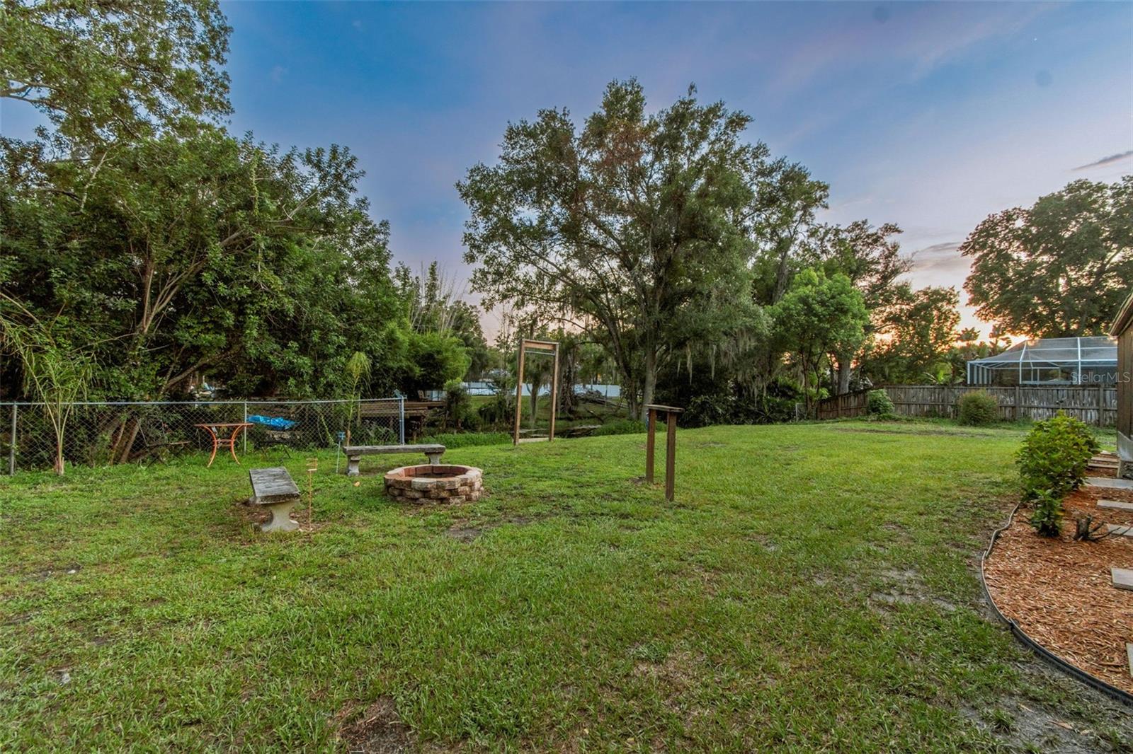 LAKE PADGETT/GROVE SHORE - Residential