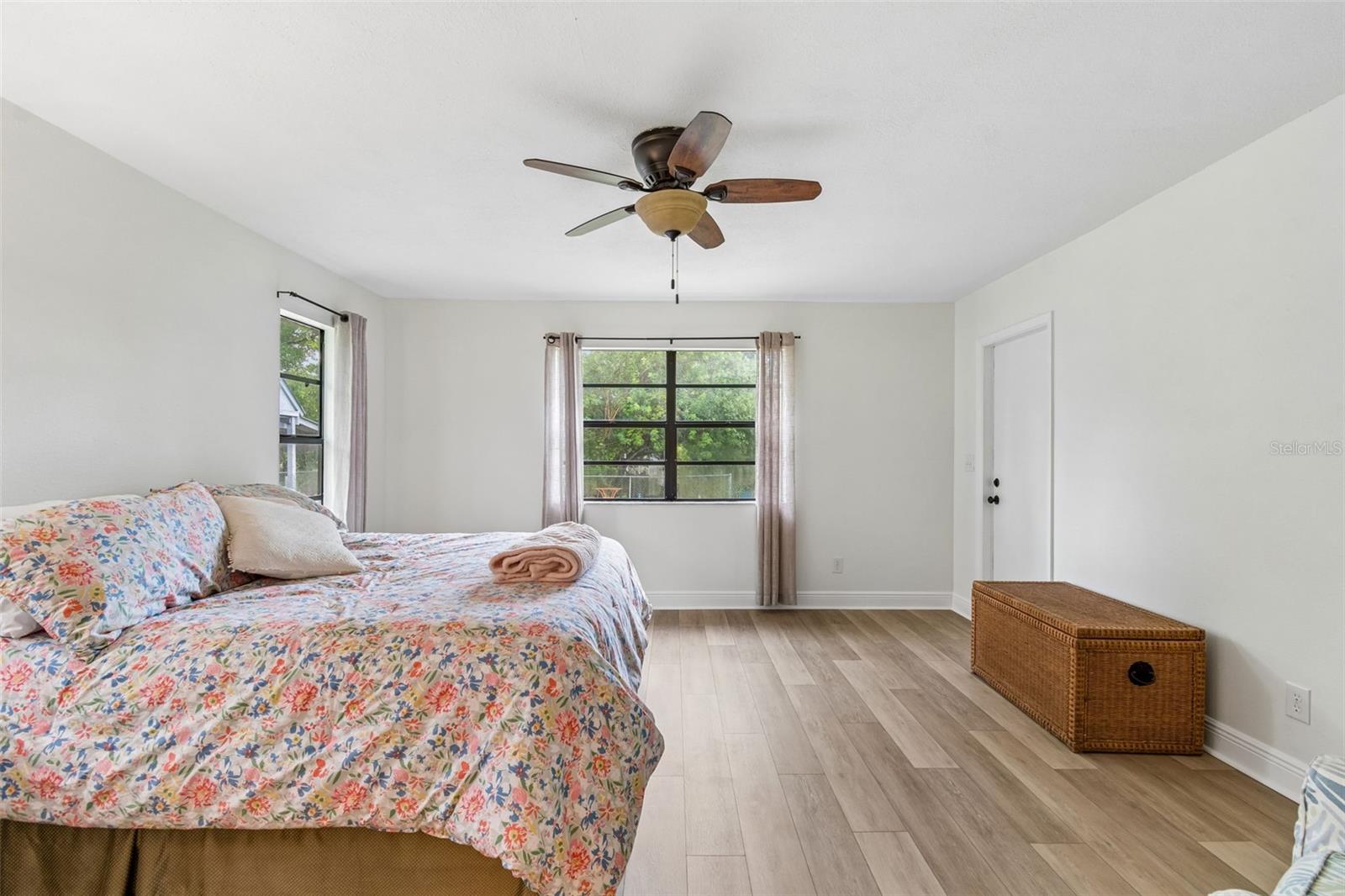 LAKE PADGETT/GROVE SHORE - Residential