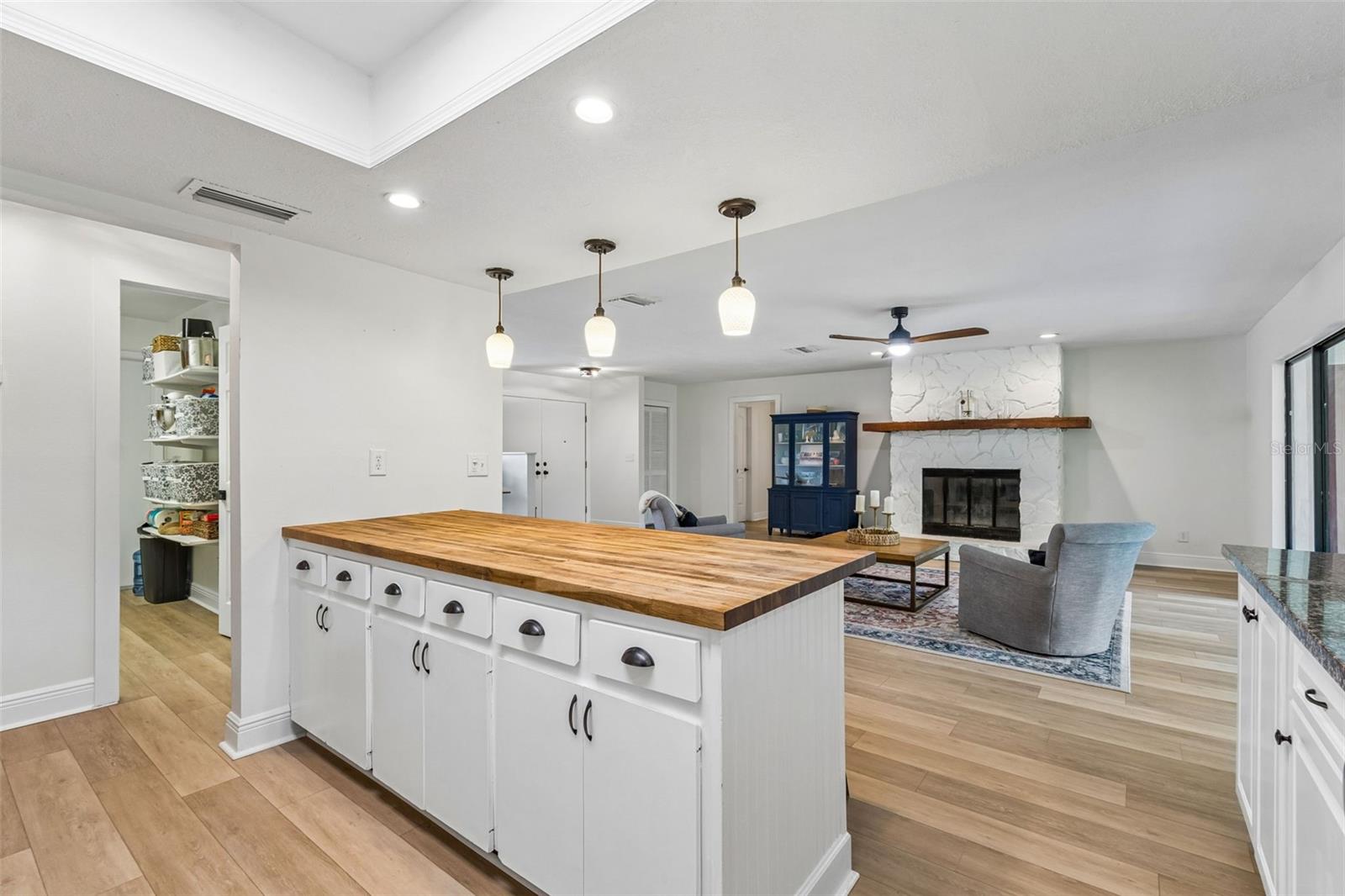 LAKE PADGETT/GROVE SHORE - Residential