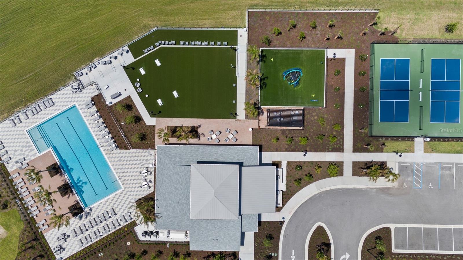 MAGNOLIA BAY - Residential