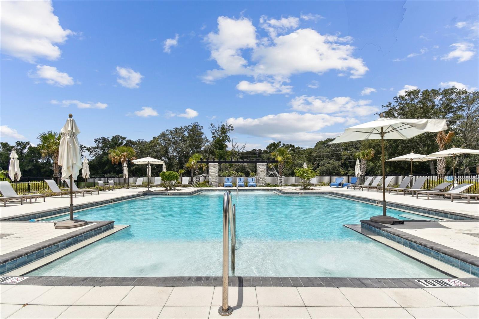 VOLANTI - Residential Lease