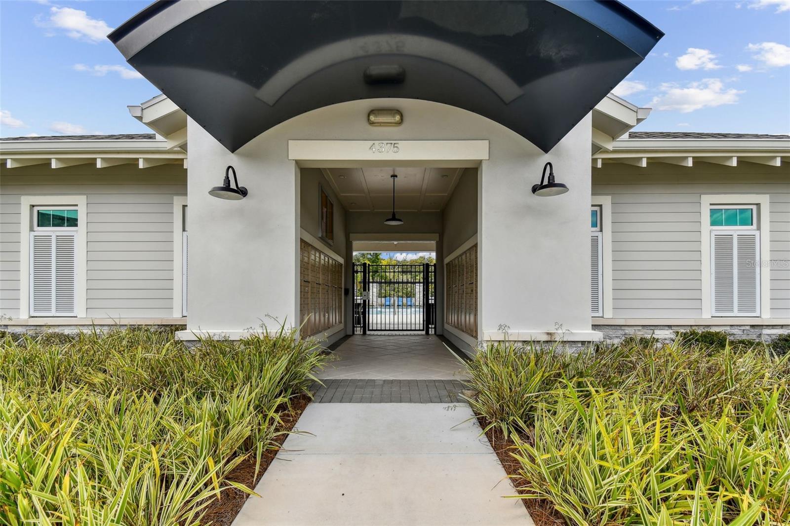 VOLANTI - Residential Lease