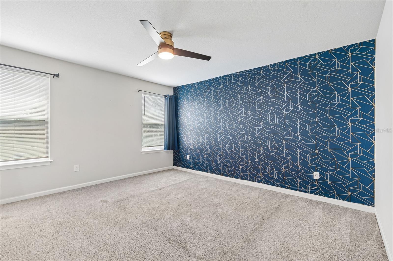 VOLANTI - Residential Lease