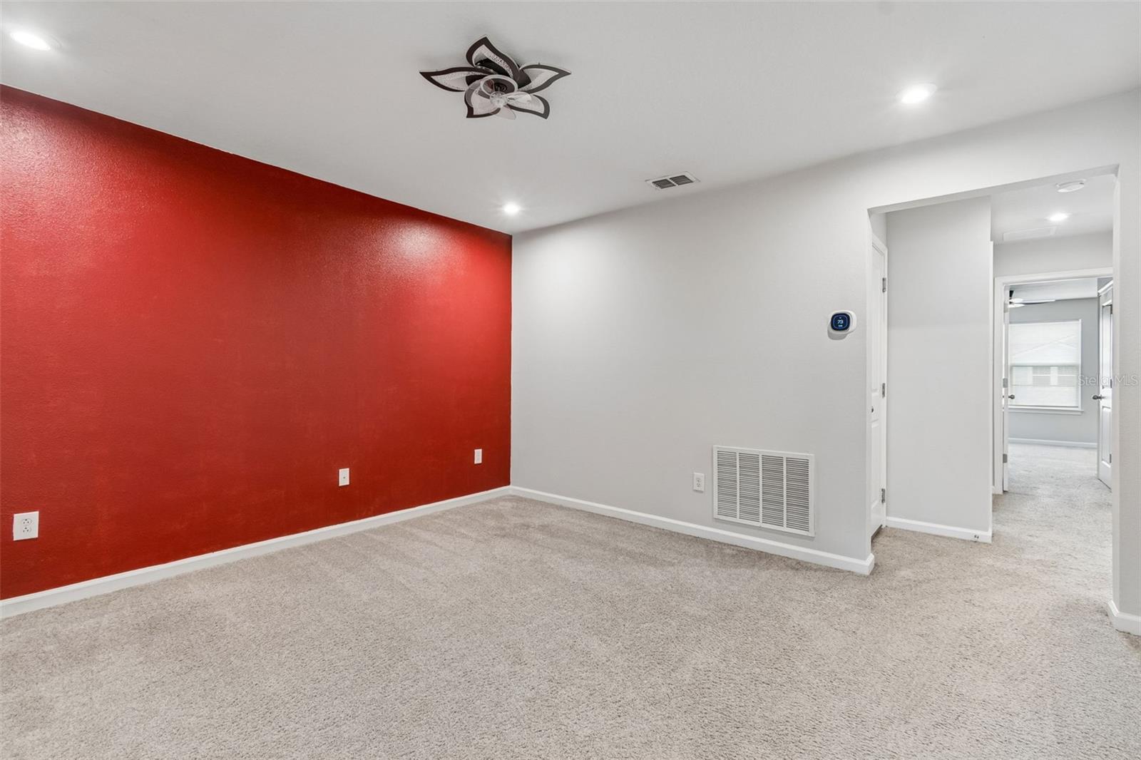 VOLANTI - Residential Lease