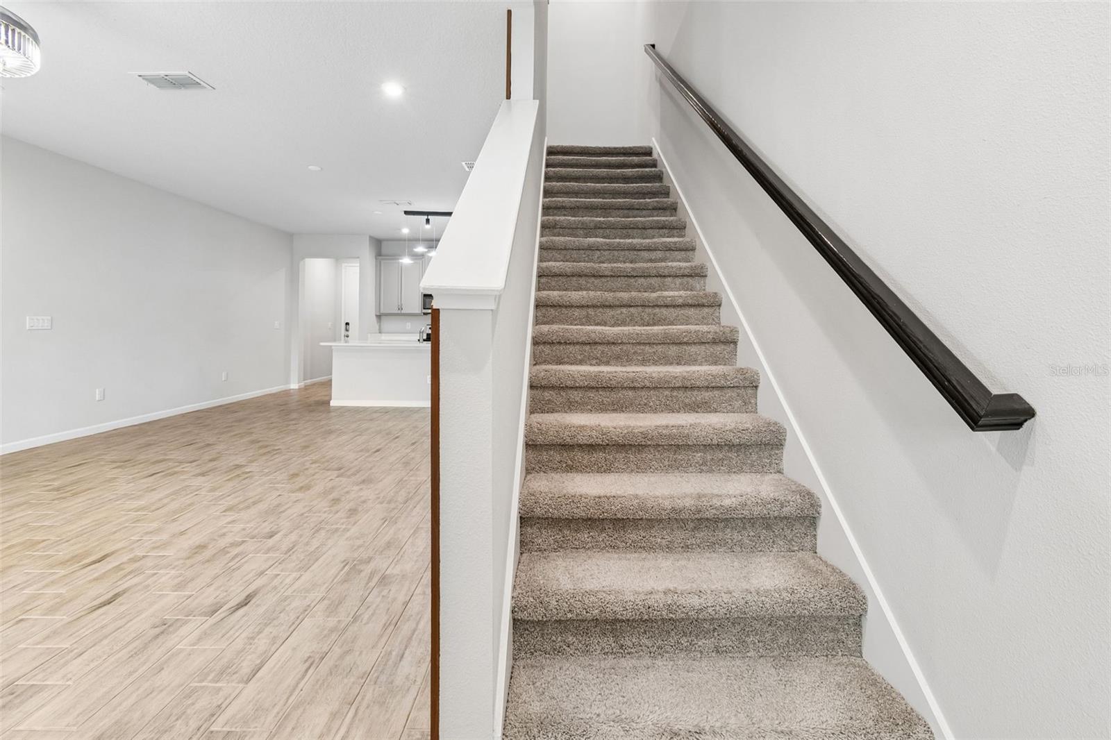 VOLANTI - Residential Lease