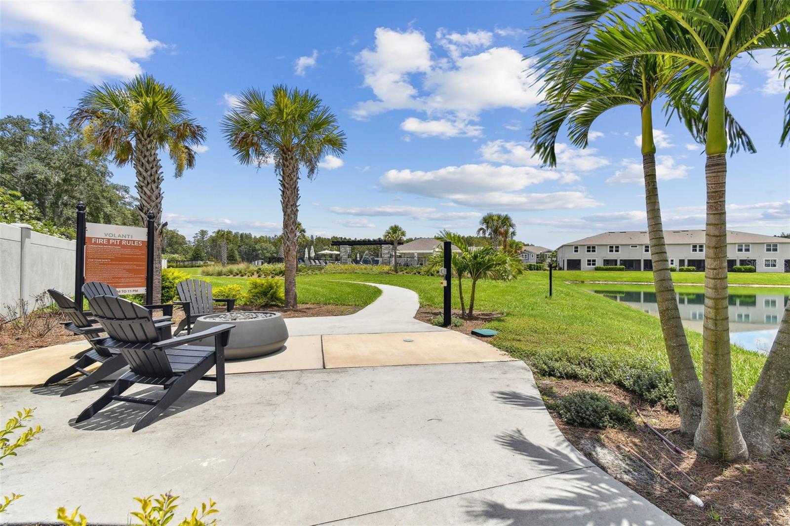 VOLANTI - Residential Lease
