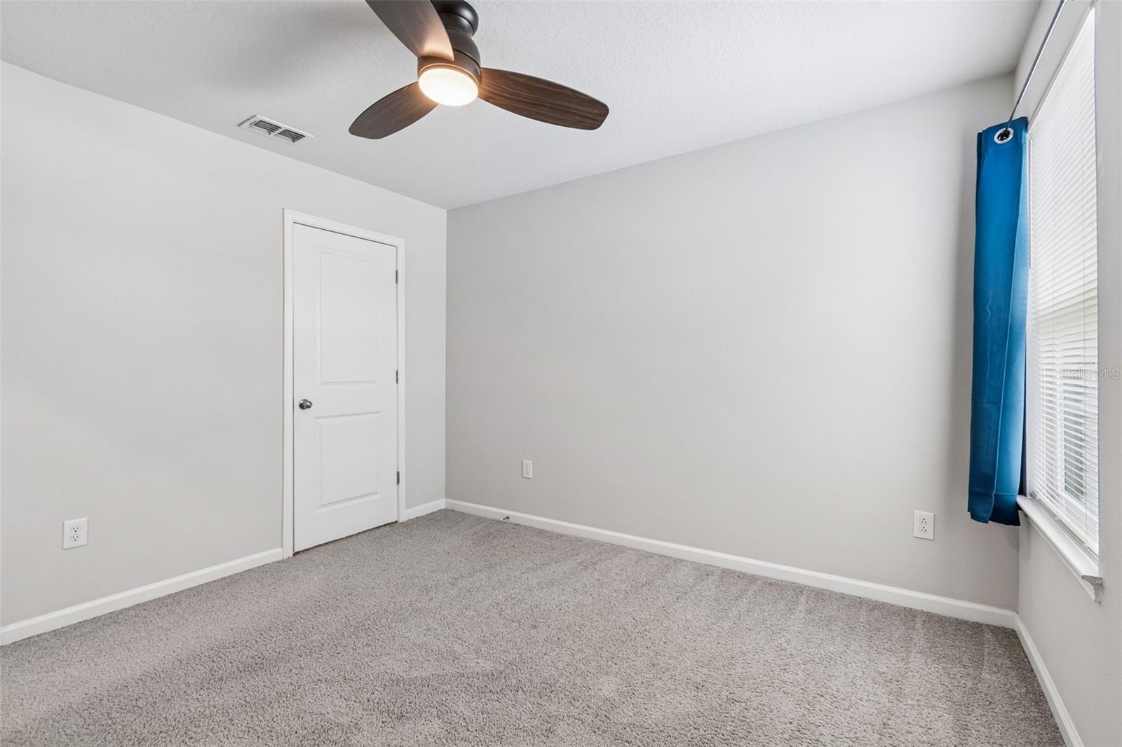 VOLANTI - Residential Lease