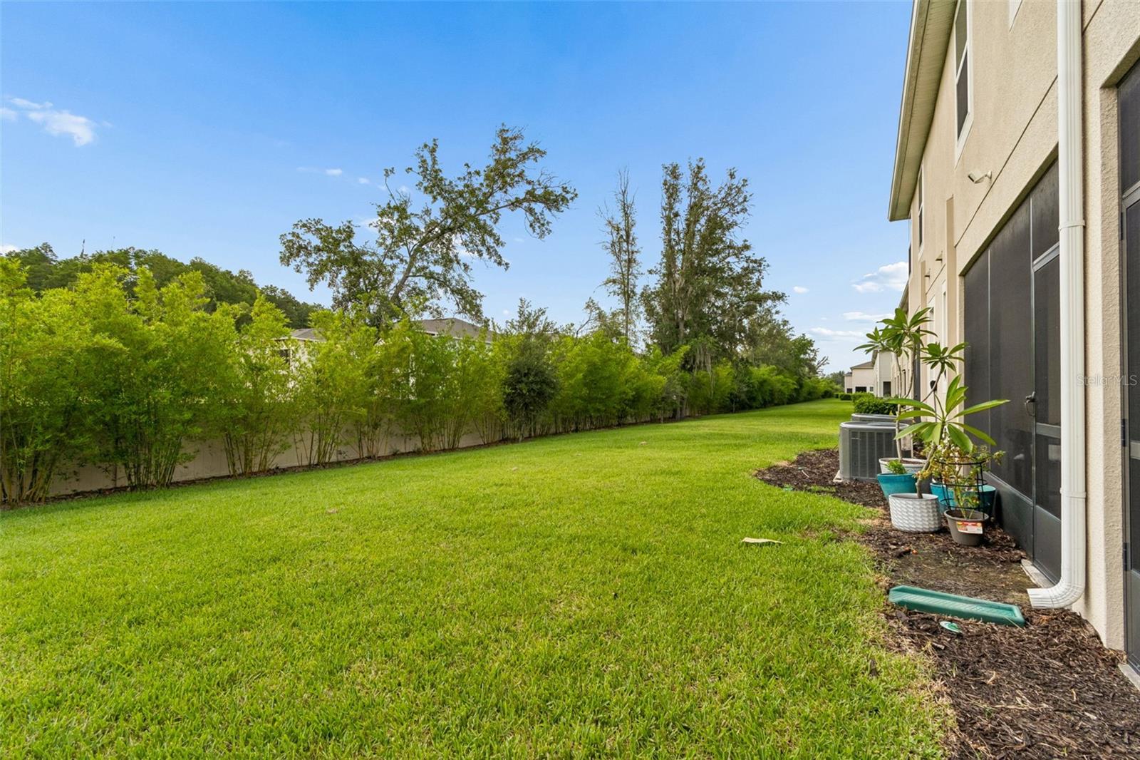 VOLANTI - Residential Lease