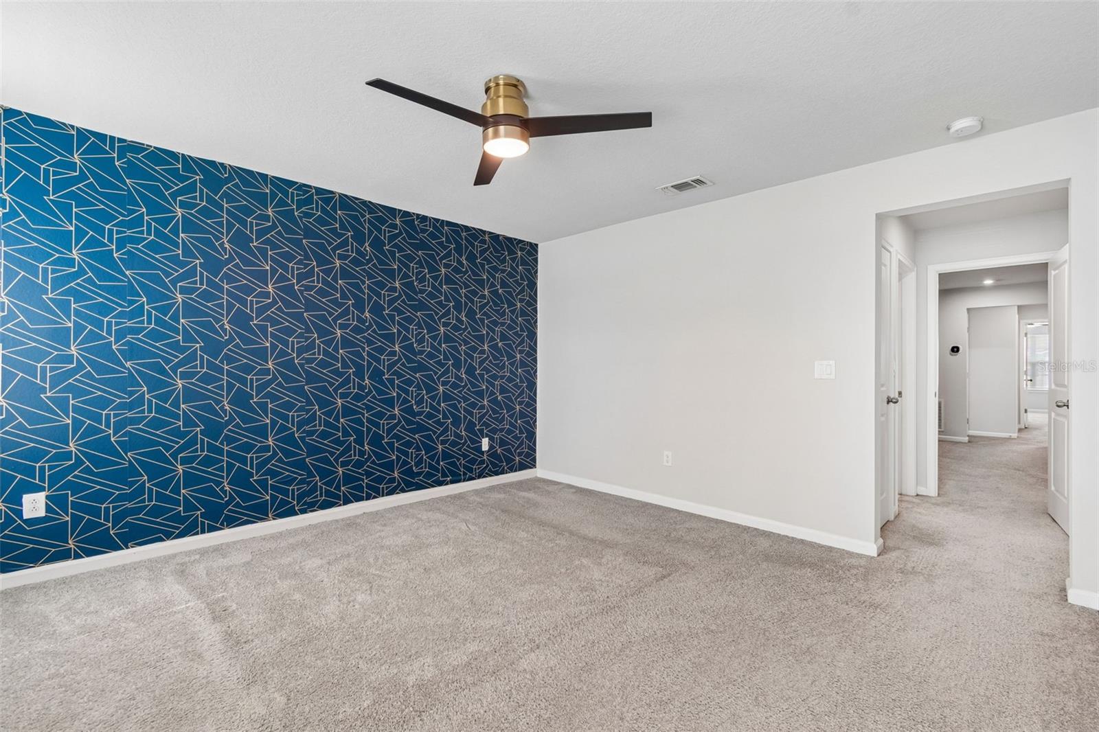 VOLANTI - Residential Lease