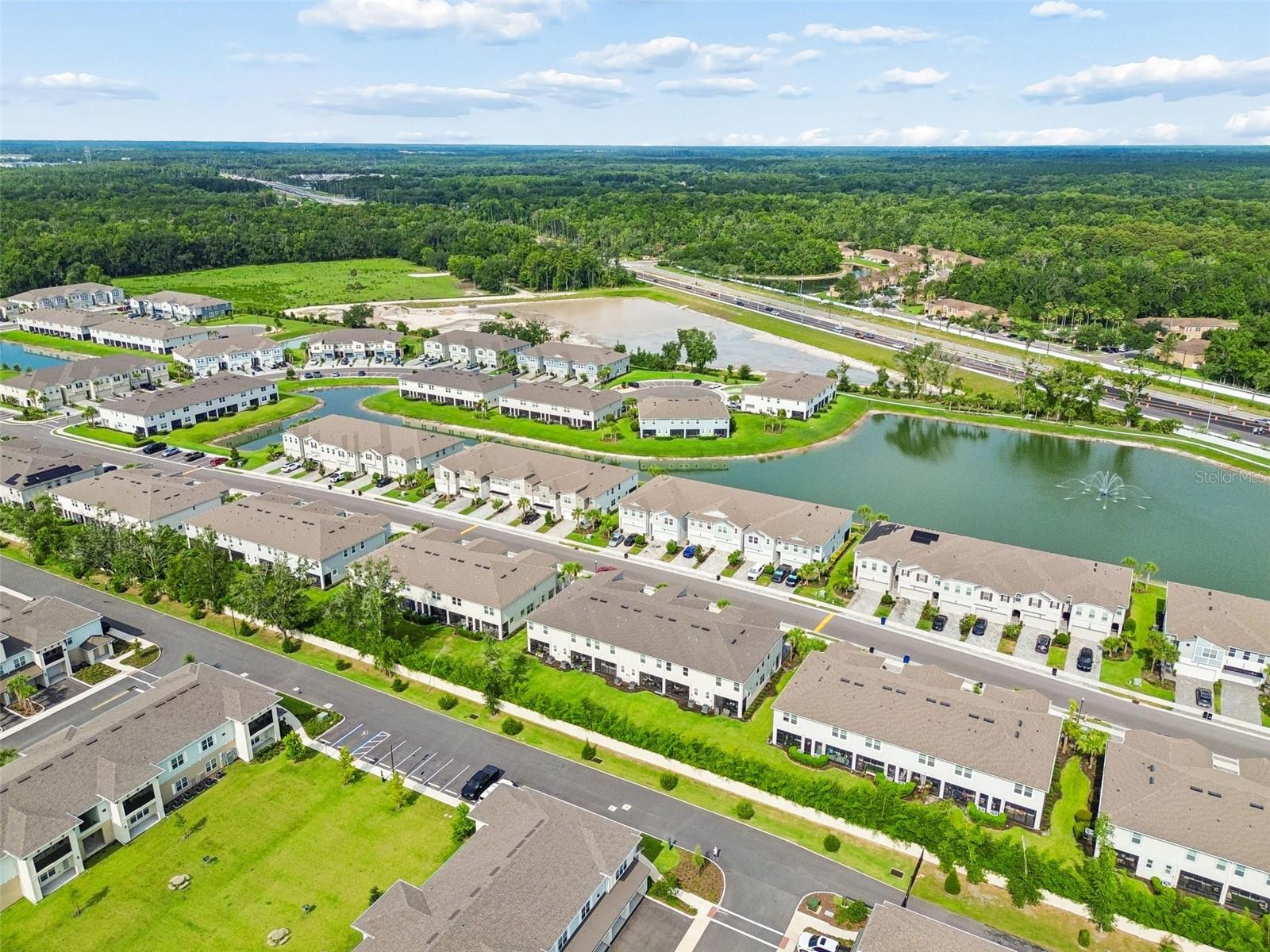 VOLANTI - Residential Lease