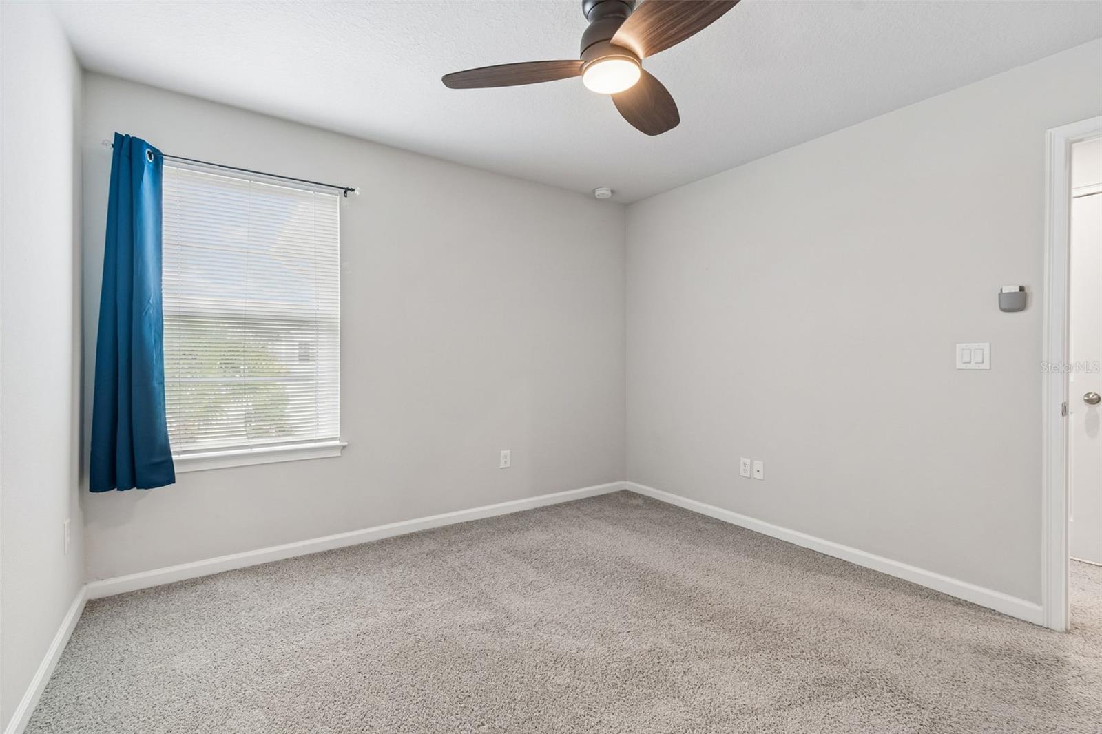 VOLANTI - Residential Lease