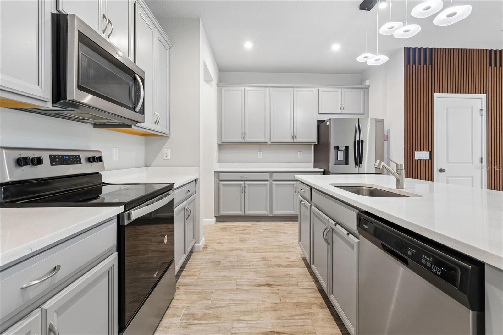 VOLANTI - Residential Lease