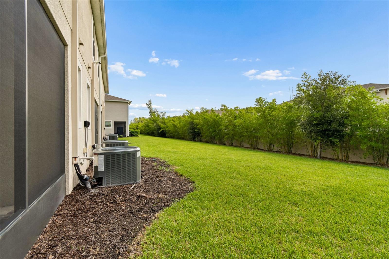 VOLANTI - Residential Lease