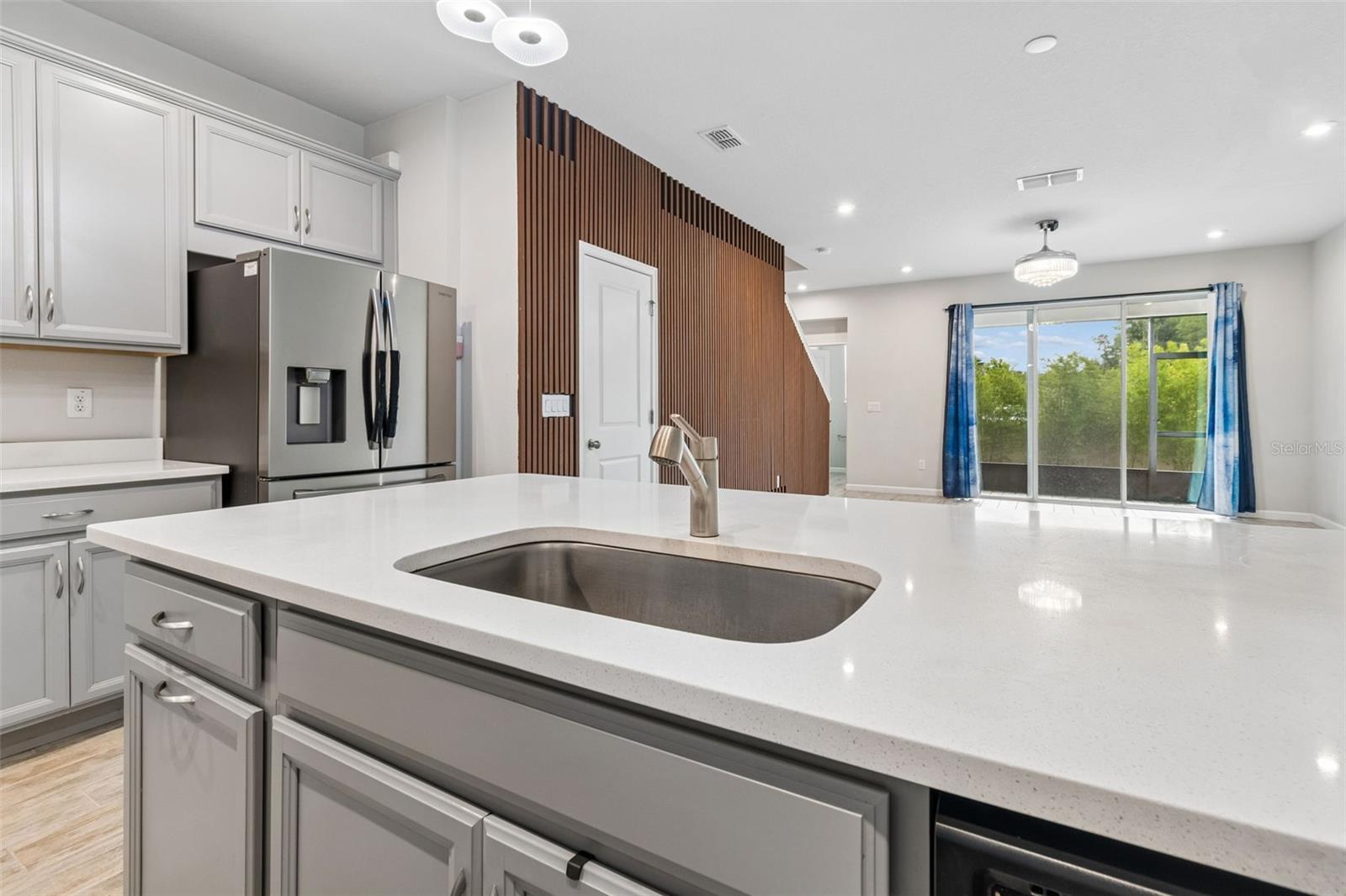 VOLANTI - Residential Lease