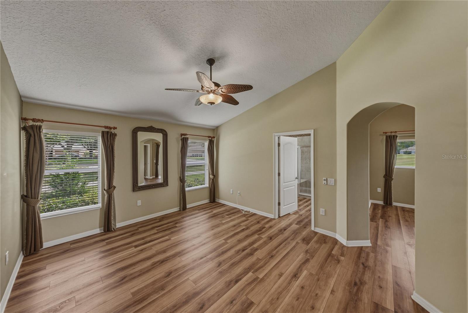 HERNANDO OAKS PH 1 - Residential