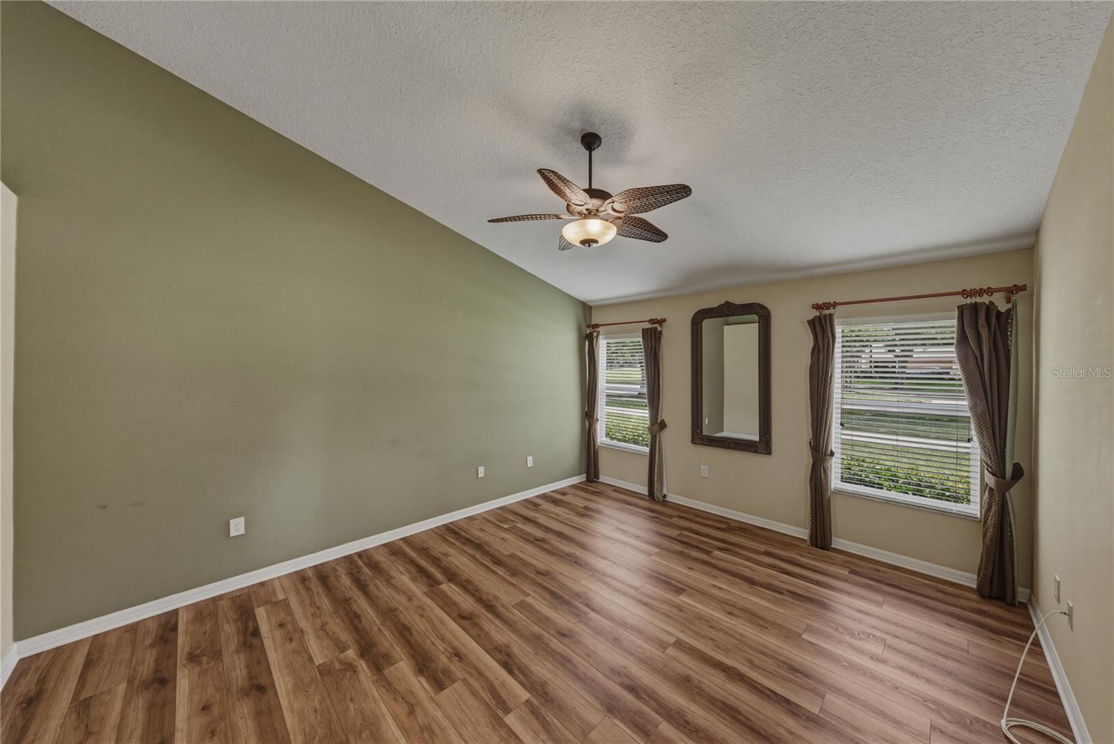 HERNANDO OAKS PH 1 - Residential