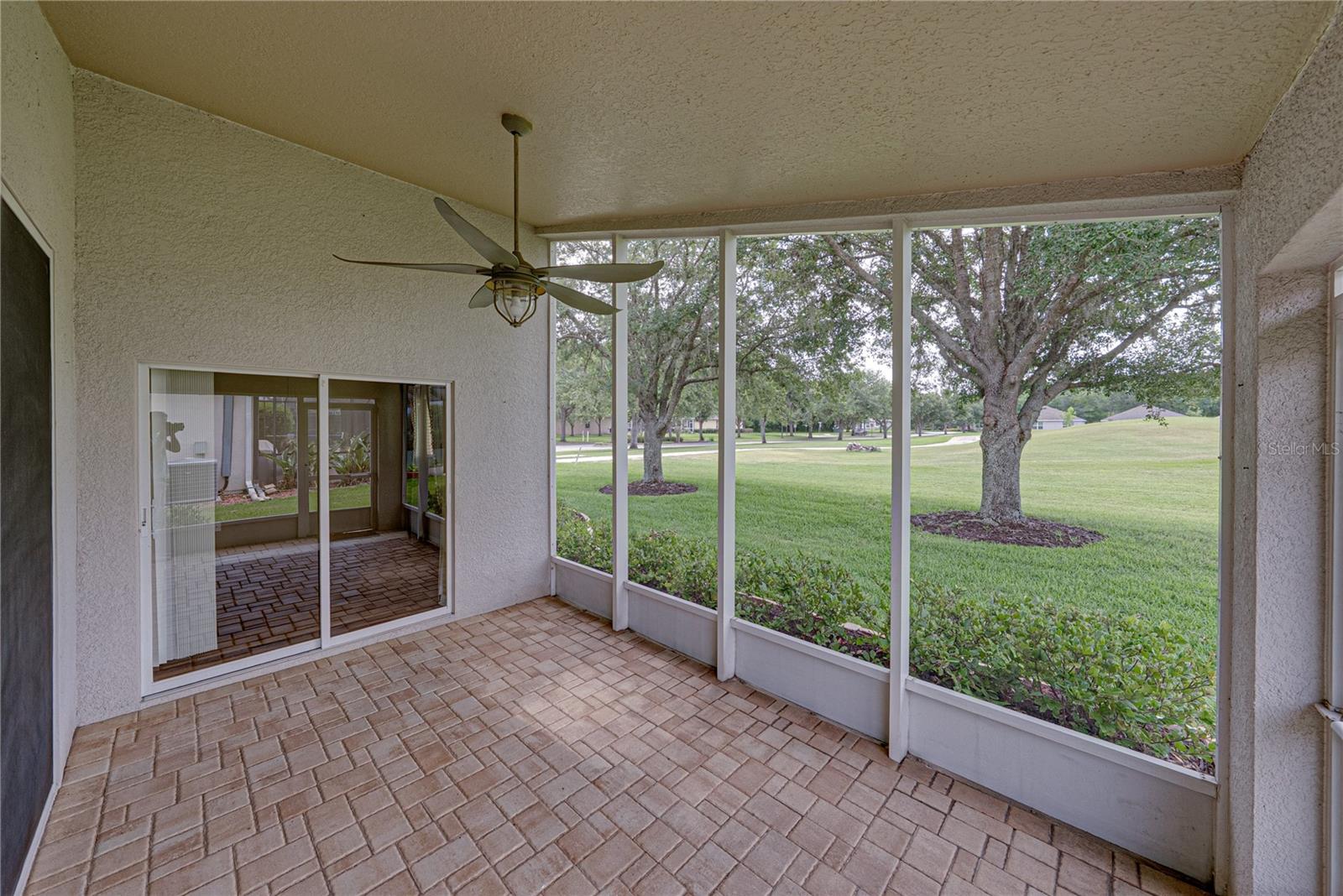 HERNANDO OAKS PH 1 - Residential