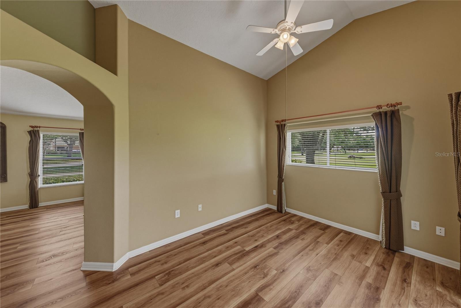 HERNANDO OAKS PH 1 - Residential