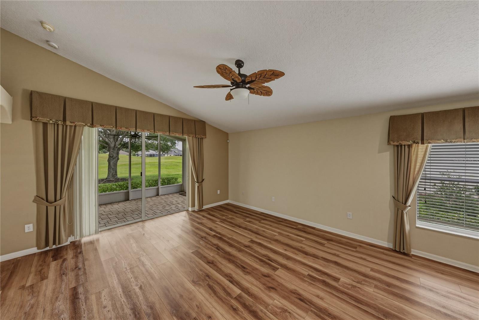 HERNANDO OAKS PH 1 - Residential