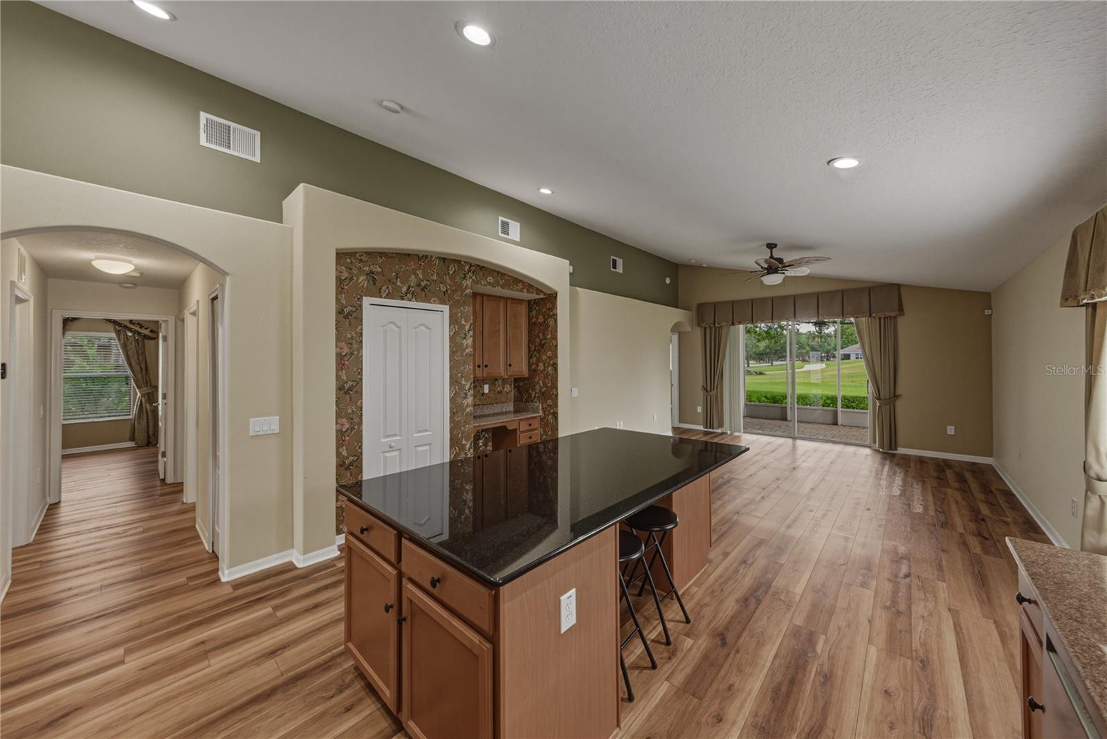 HERNANDO OAKS PH 1 - Residential