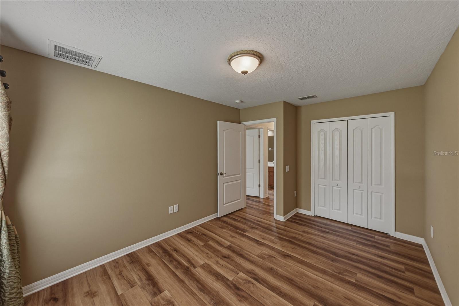 HERNANDO OAKS PH 1 - Residential