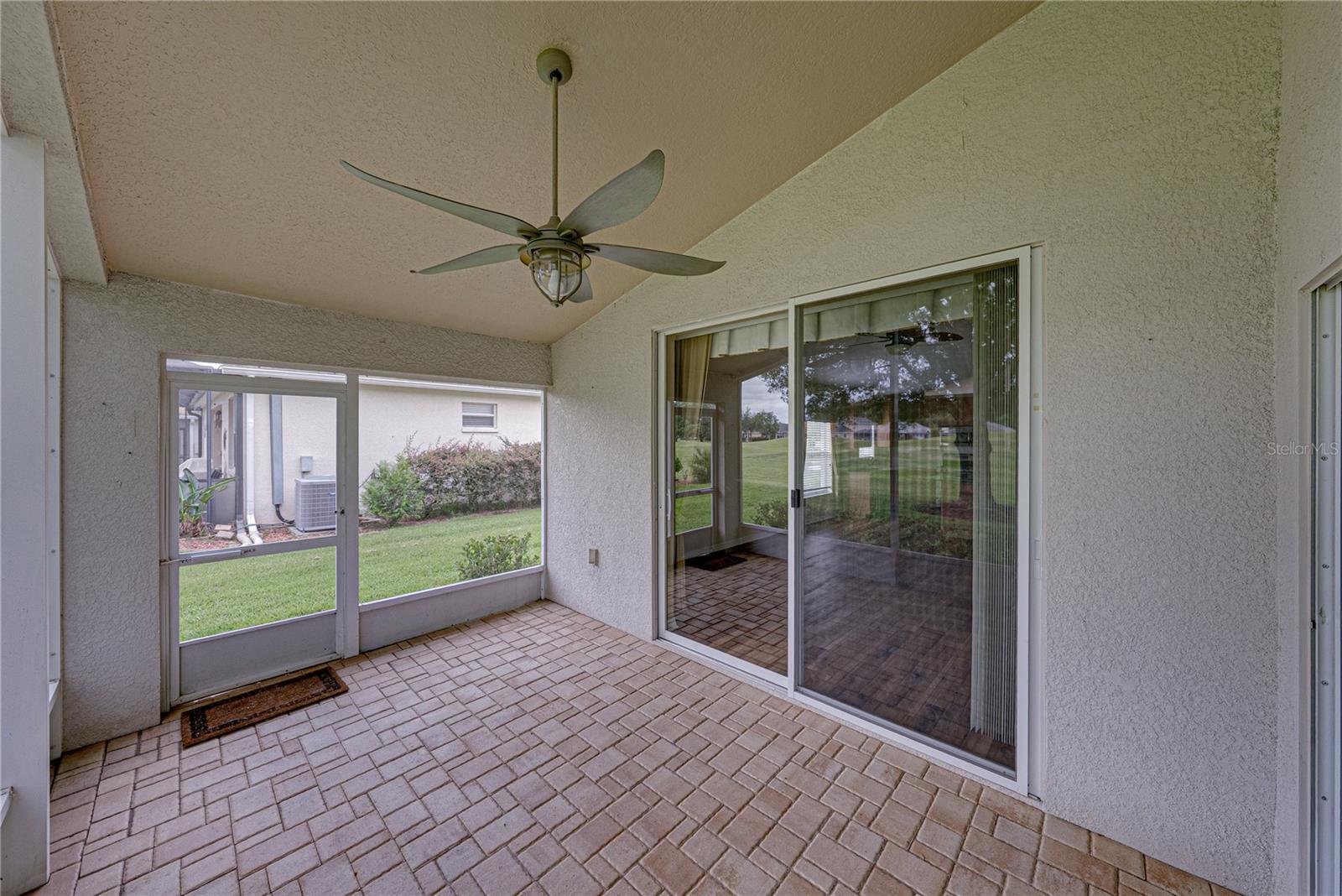 HERNANDO OAKS PH 1 - Residential