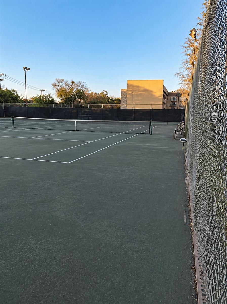 THE TAMPA RACQUET CLUB A CONDO - Residential Lease