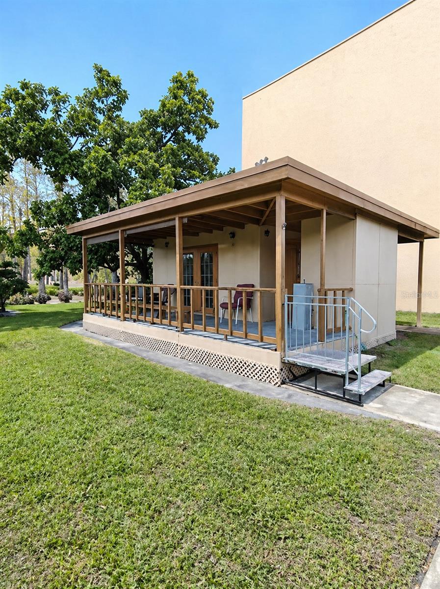 THE TAMPA RACQUET CLUB A CONDO - Residential Lease