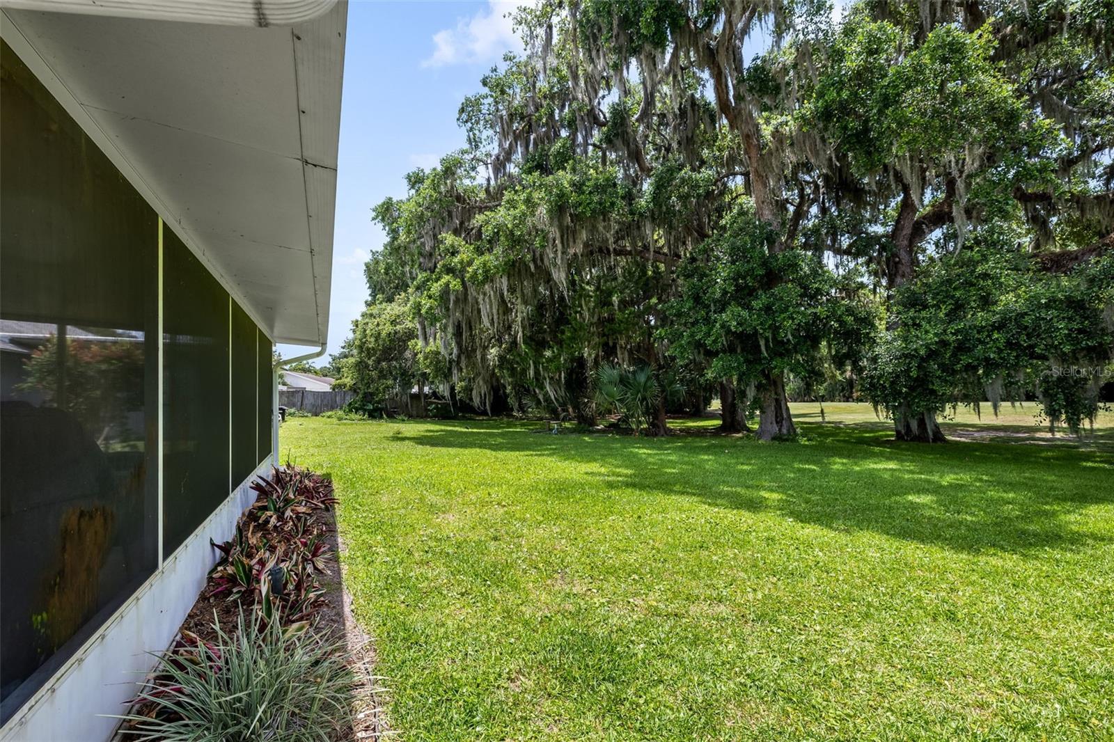 LAKE FOREST & LAKE FOREST NORTH - Residential