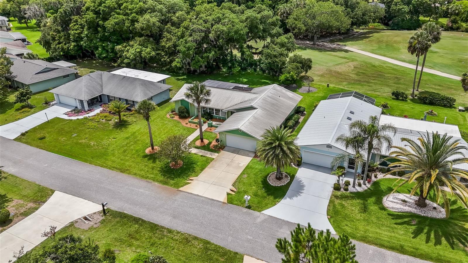 LAKE FOREST & LAKE FOREST NORTH - Residential