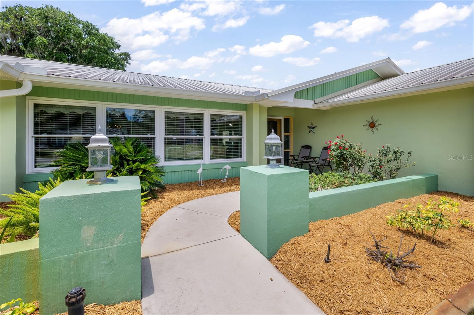 LAKE FOREST & LAKE FOREST NORTH - Residential