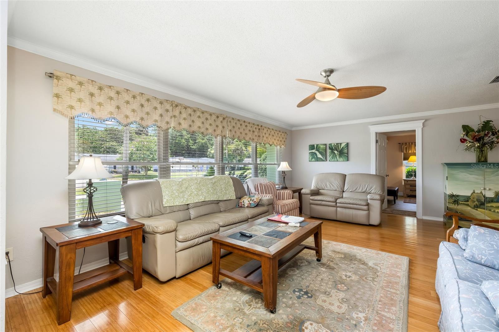 LAKE FOREST & LAKE FOREST NORTH - Residential