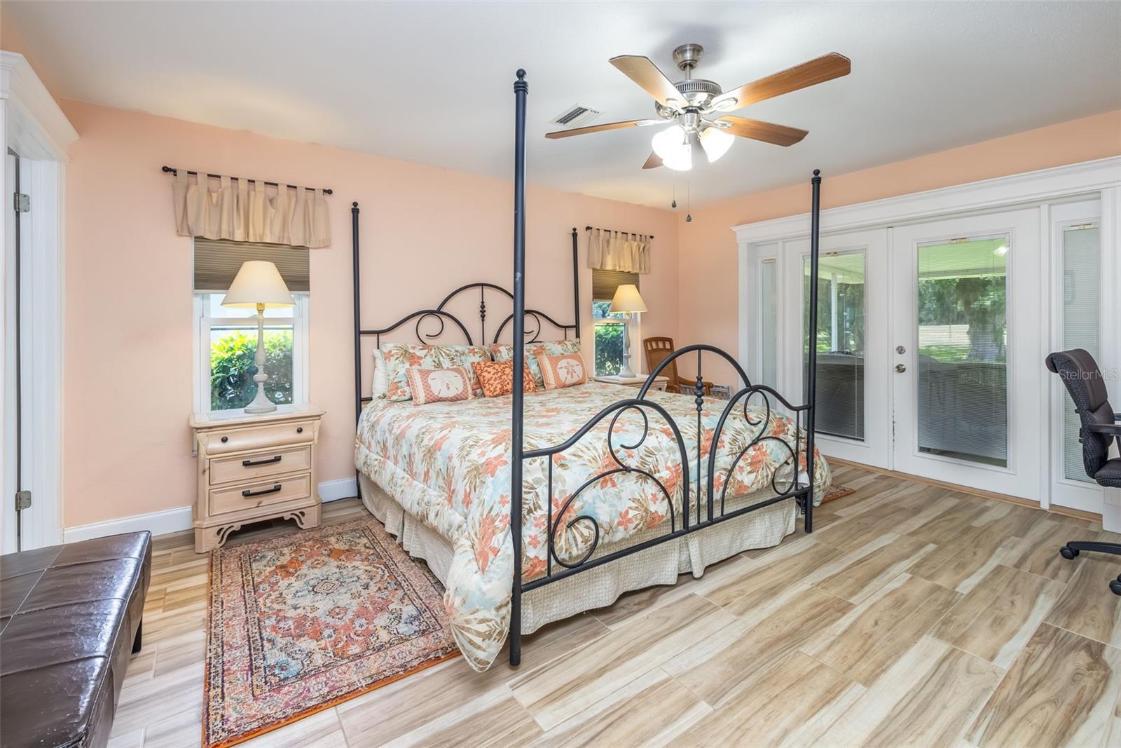 LAKE FOREST & LAKE FOREST NORTH - Residential