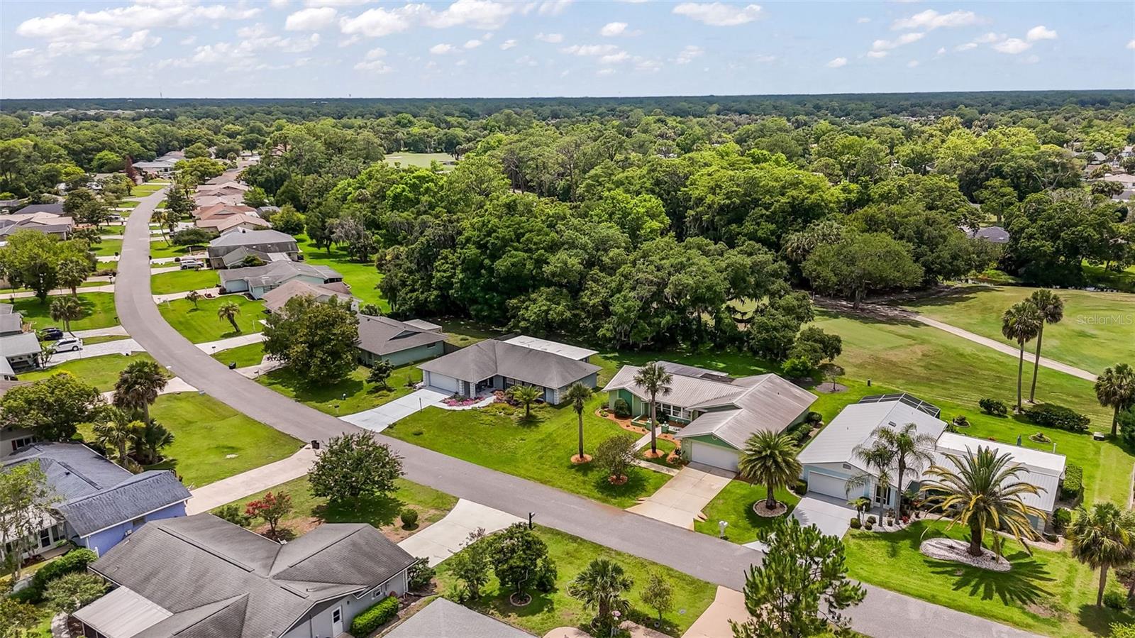 LAKE FOREST & LAKE FOREST NORTH - Residential